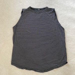 Lululemon Brunswick Muscle Tank Modern Stripe Heathered Black White EUC women